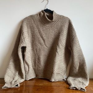 WEAVED SWEATER